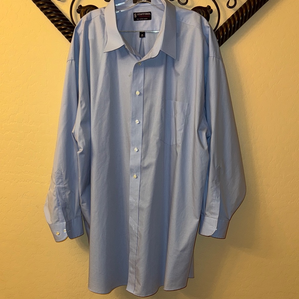 Stafford Men's Light Blue Dress Shirt